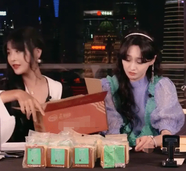 郑爽直播卖货不是第一次,为何这次会爆发?