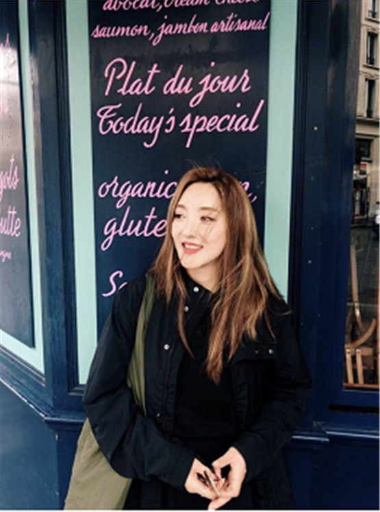 又一高颜值女星官宣怀孕，曾被泰国王子求过婚