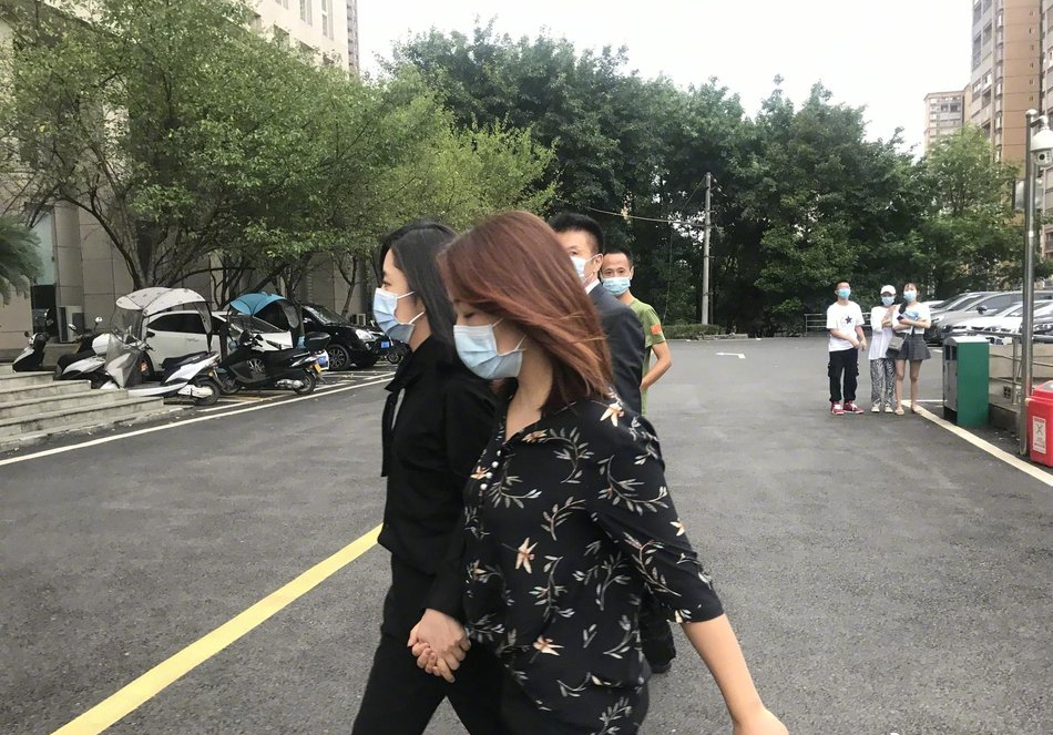 被打脸？谭松韵后援团被指造谣，发文无歉意遭