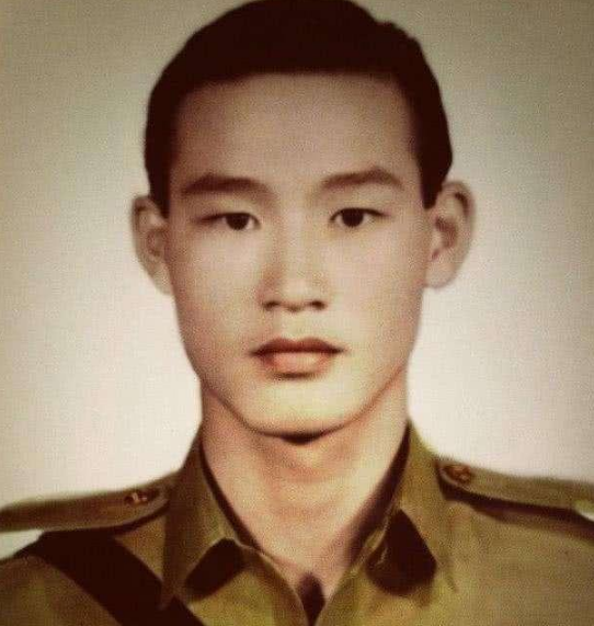 曾帮刘嘉玲摆平“绑架案”、夺回照片，今77岁陈