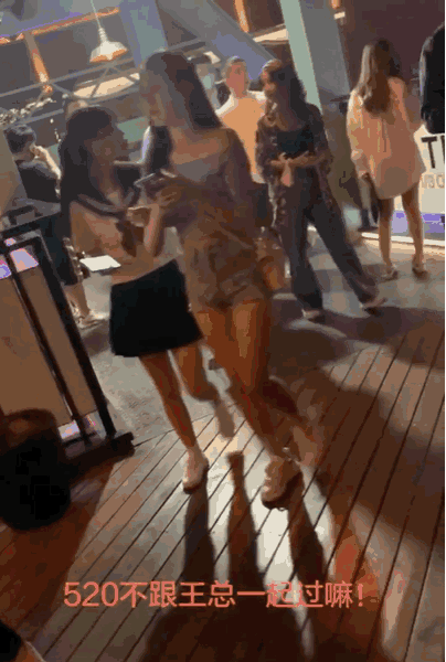 王思聪甜仇已分手，女方脾气暴躁否认整容，大