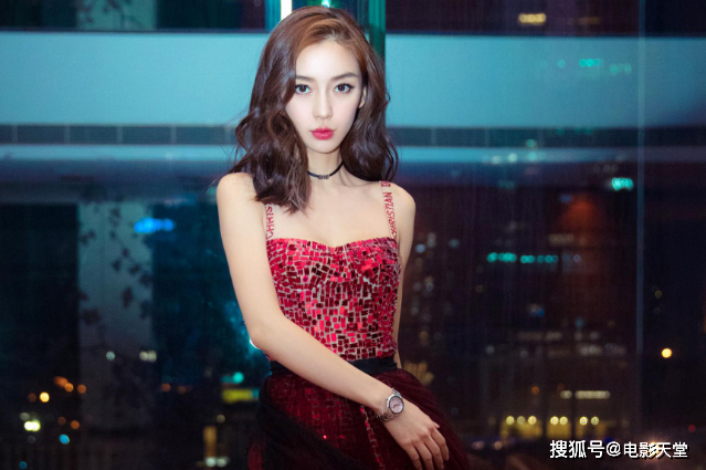 商业互吹？章子怡大赞Baby演技被群嘲：就她还有