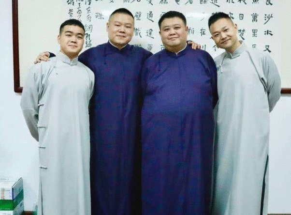 原来岳云鹏也收徒了，这个三徒弟为师父的事业