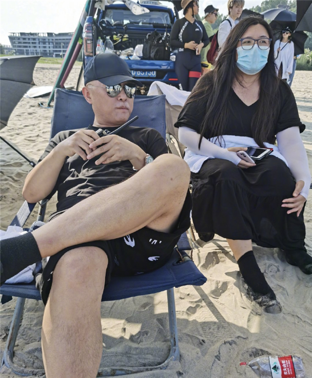 孟非手术后出院复工，身体硬朗状态恢复不错