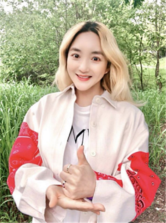 又一高颜值女星官宣怀孕，曾被泰国王子求过婚