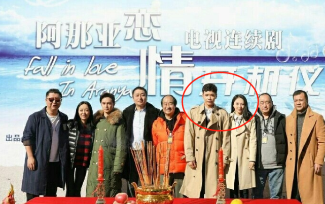 董璇被曝怀孕?近照小腹隆起,和新男友街头上