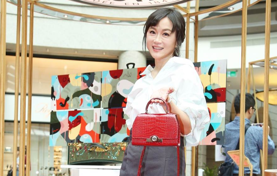 女星嫁富豪后做全职太太,受访曝豪门媳妇不好