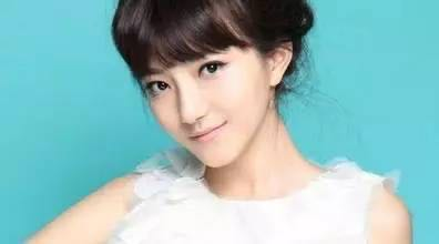 周冬雨又传恋情绯闻？男方身份曝光，共同朋友