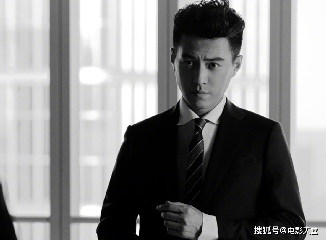 翻车王靳东又现神操作！引用繁体古文为儿庆生