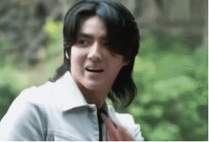 该从吴亦凡的“神颜”里走出来了