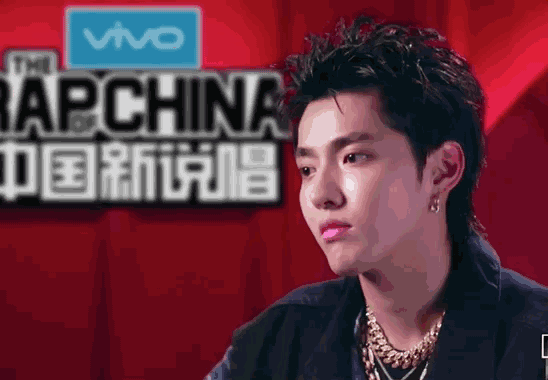 该从吴亦凡的“神颜”里走出来了