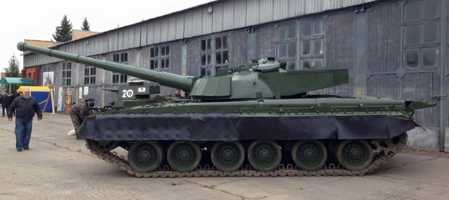 大口径还是新技术？坦克炮发展陷入瓶颈，关键