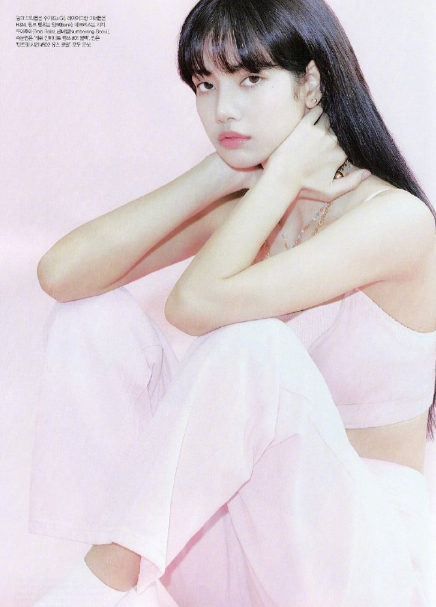 女团忙内出道时期的模样，15岁的郑秀晶稚嫩，