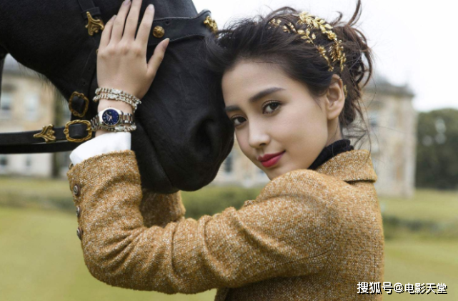 商业互吹？章子怡大赞Baby演技被群嘲：就她还有