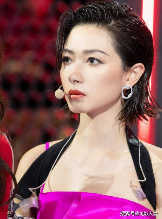 脸好疼！阿里安全部“打假”万茜盗号声明，直