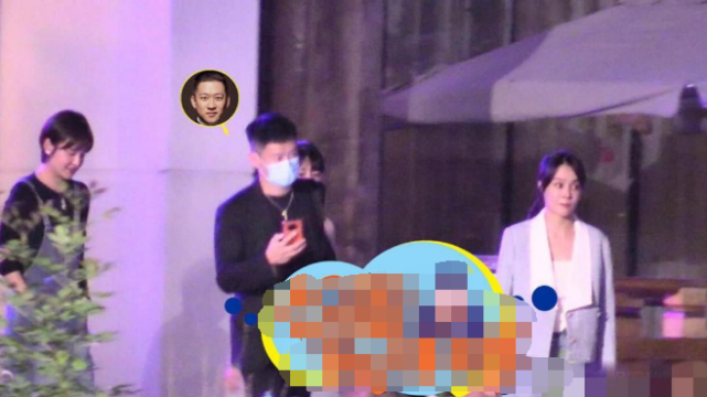 曹云金携3位美女行街，争风吃醋，绯闻女友小心