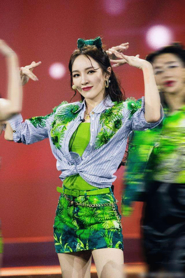 《姐姐》成团新排名反转,孟佳万茜争C位,宁静