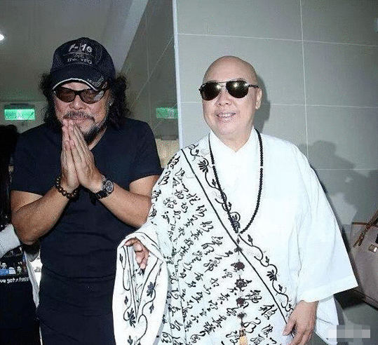 费玉清替姐还债还被骂太小气：善良过了头，祸