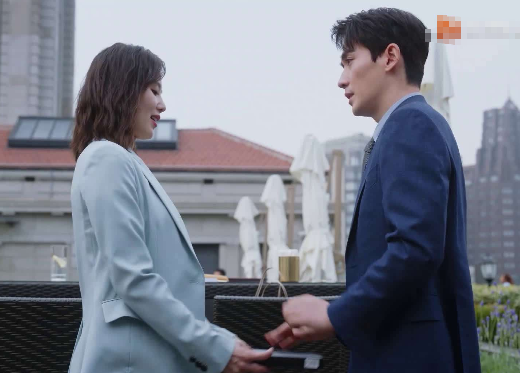 《亲爱的自己》开分6.9，收视四连跌，输在剧情