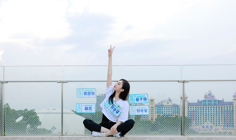 刘令姿私人照片被泄漏，店家道歉反咬一口，把