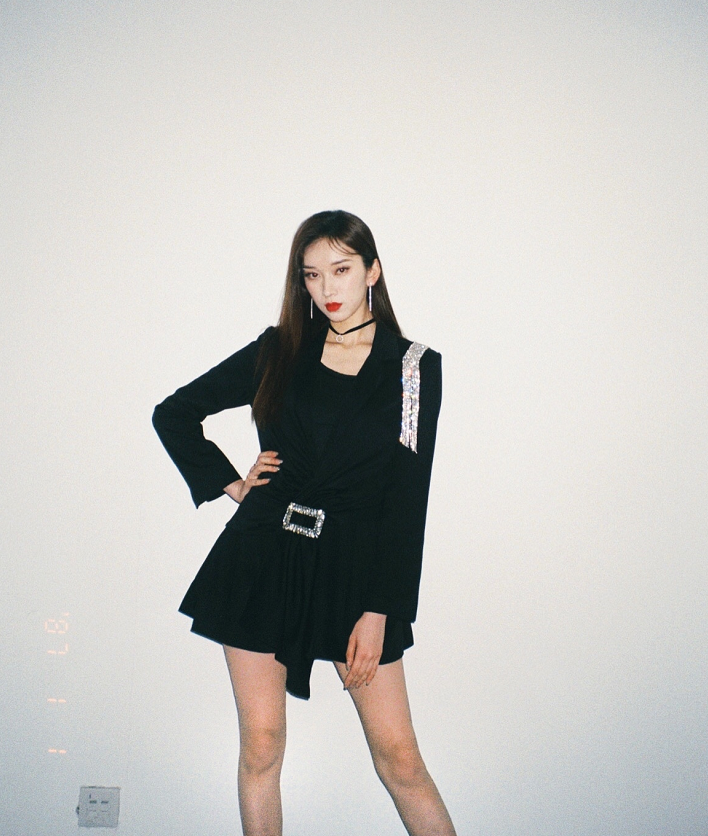 刘令姿私人照片被泄漏，店家道歉反咬一口，把