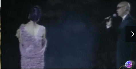 香港最艳女星，却苦恋21年嫁穷小子，终身不孕