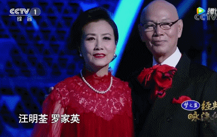 香港最艳女星，却苦恋21年嫁穷小子，终身不孕