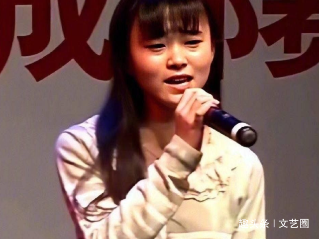 鞠婧祎旧图曝光又被质疑整容，王思聪吃瓜，美