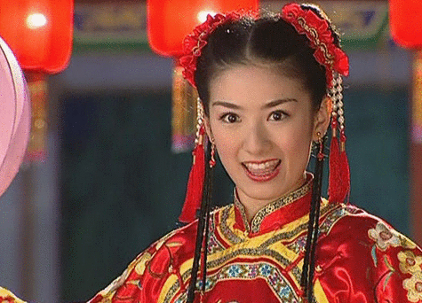 遭渣男家暴还被侮辱"淫猫"?最美琼女郎一