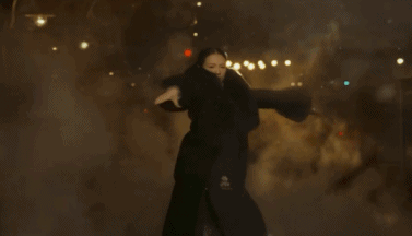 本色出演就夸演技好?求求别再吹杨超越「灵」