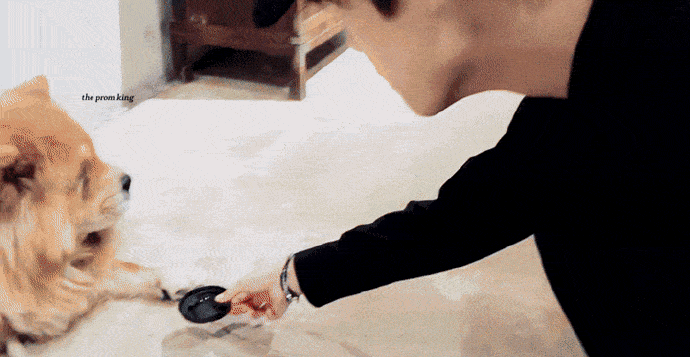 同样的着装，不同感觉的金泰亨！