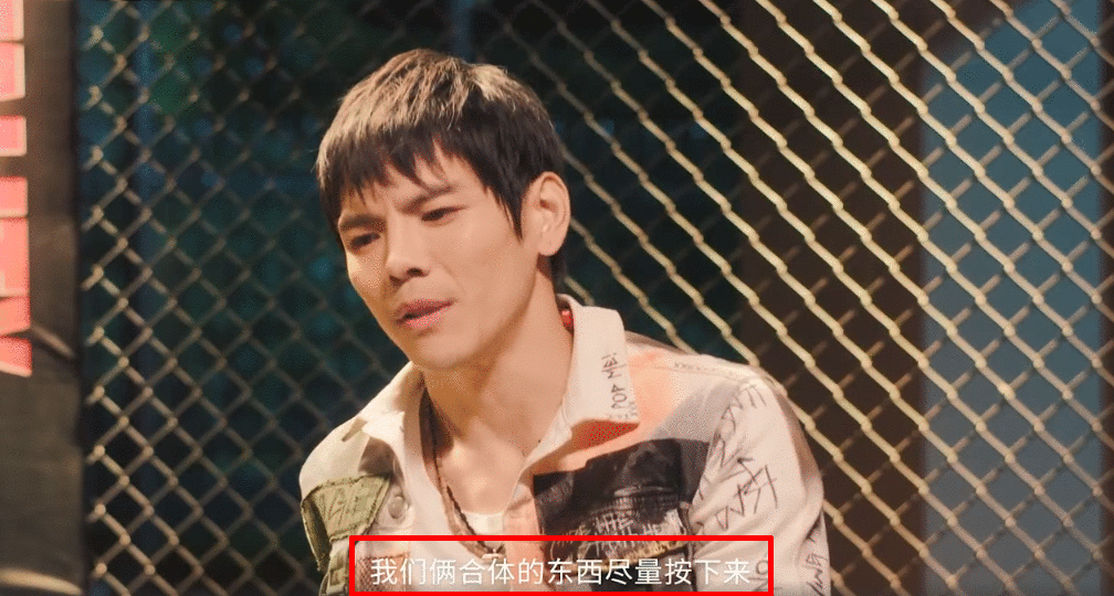 向佐郭碧婷买包年热搜?向佐否认回应:为不上