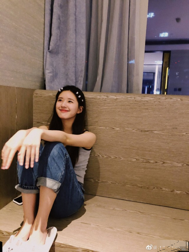 于正否认怼赵露思,赵露思连忙挽尊,工作室回