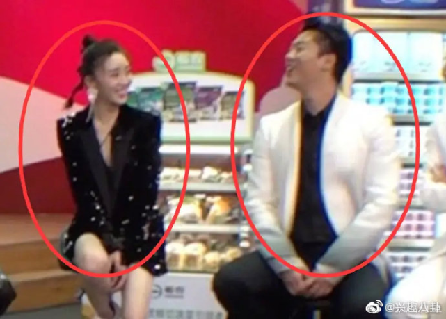 “林有有”疑恋情曝光,与神秘男当街搂抱,被