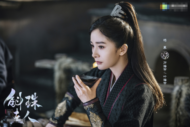 《斛珠夫人》杀青!杨幂送方猪让陈伟霆笑哭,