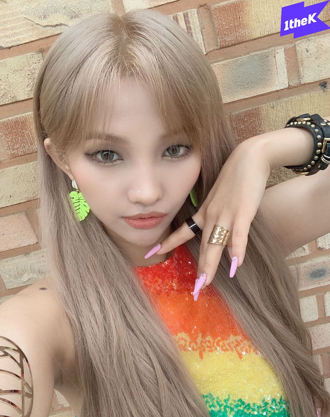 (G)I-DLE舞台出故障,“暴露”真实唱功,全开麦就