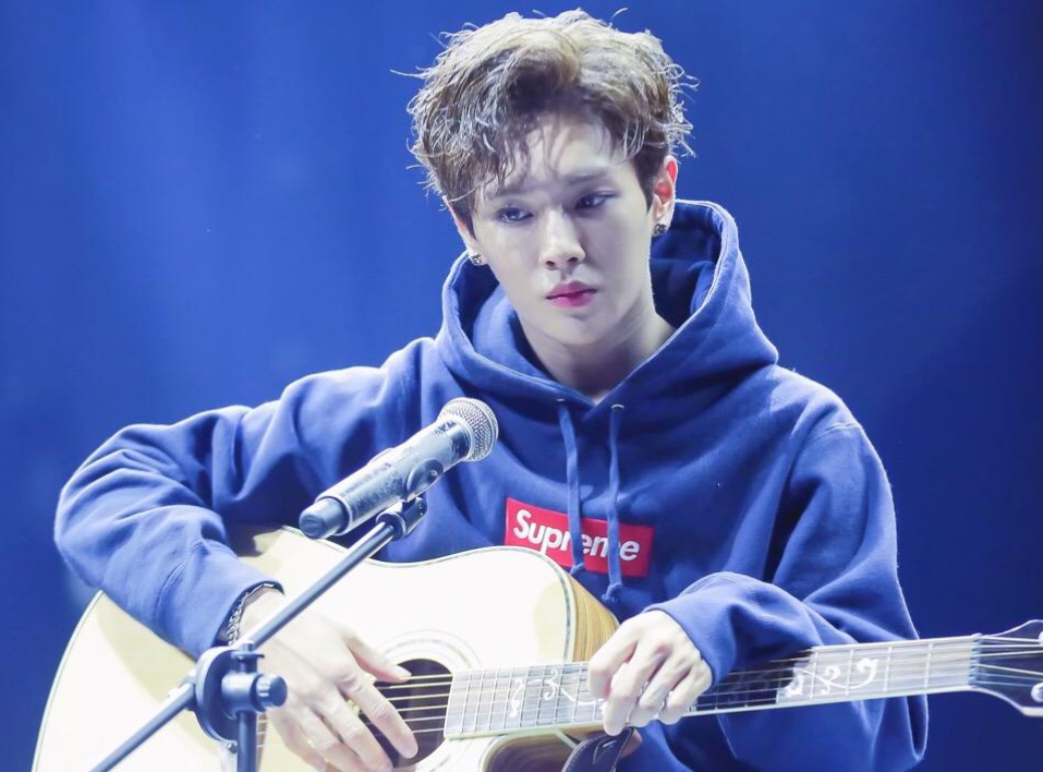 李汶翰恋情曝光,前几天他还“蔑视”恋爱强调