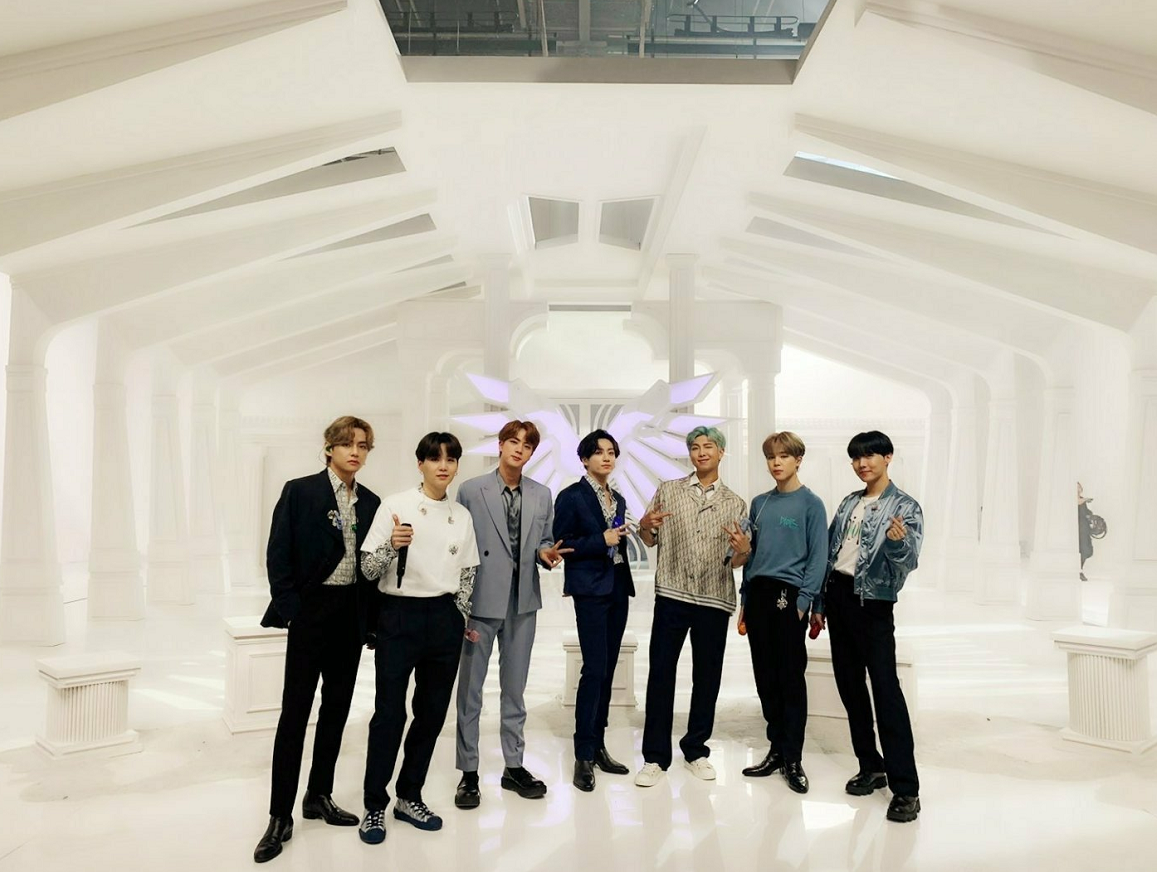 方时赫自掏腰包赠BTS股份,被误会“抠门”,赠