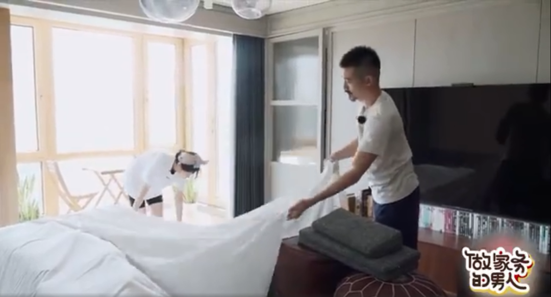 杨子姗因洁癖委屈落泪,老公悉心安慰被夸“新