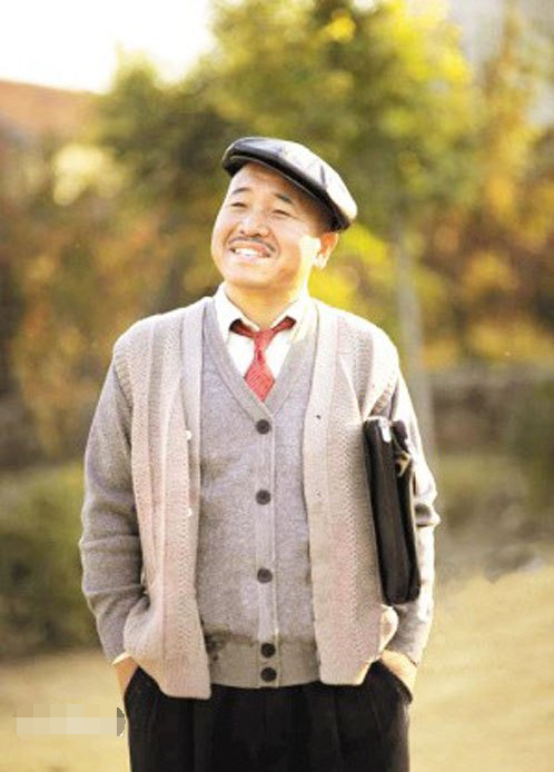 《乡爱》刘能晒小女儿近照,五官神似爸爸,2