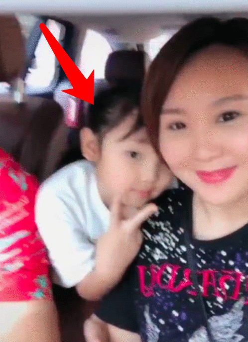 《乡爱》刘能晒小女儿近照,五官神似爸爸,2