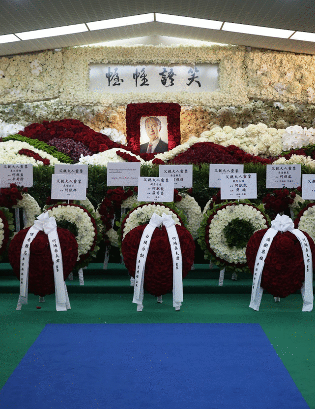 赌王出殡,林青霞现身灵堂拜别,刘德华花牌落