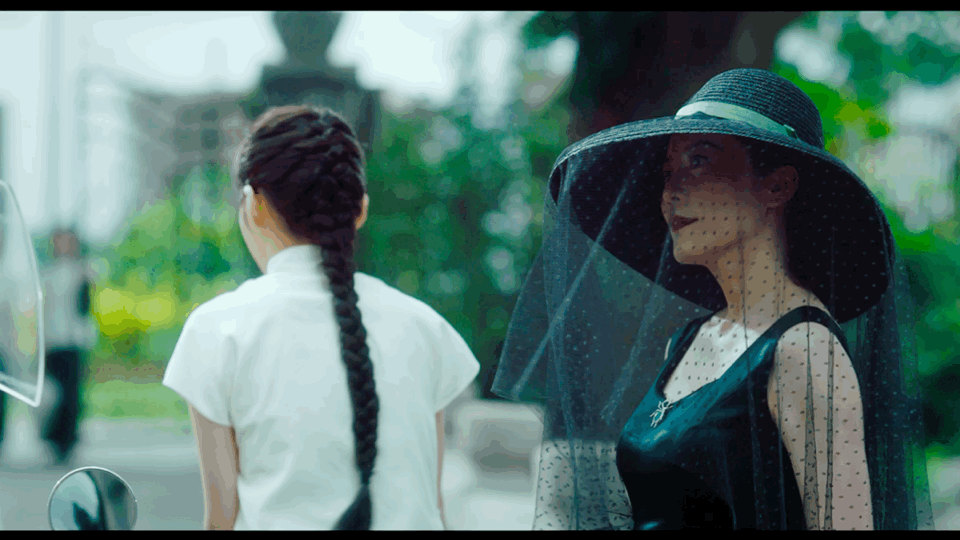 49岁俞飞鸿演《第一炉香》脸歪苹果肌僵硬,被质