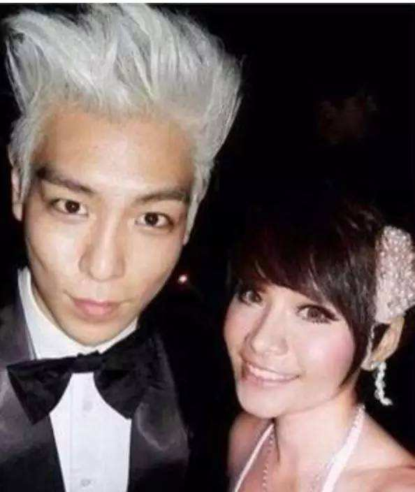 当红流量打脸曝恋情,粉丝喜获宝藏嫂子?