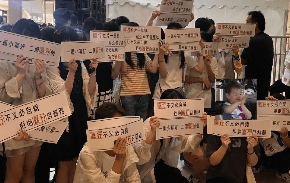 情商太低了吧....