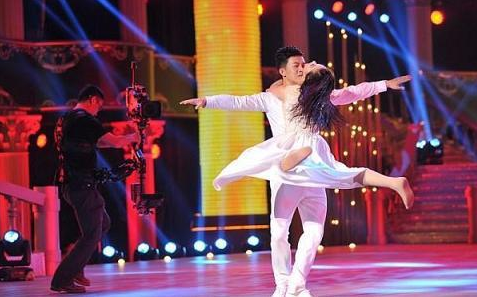 杨志刚走红真的只是靠“裙带关系”?主要还是