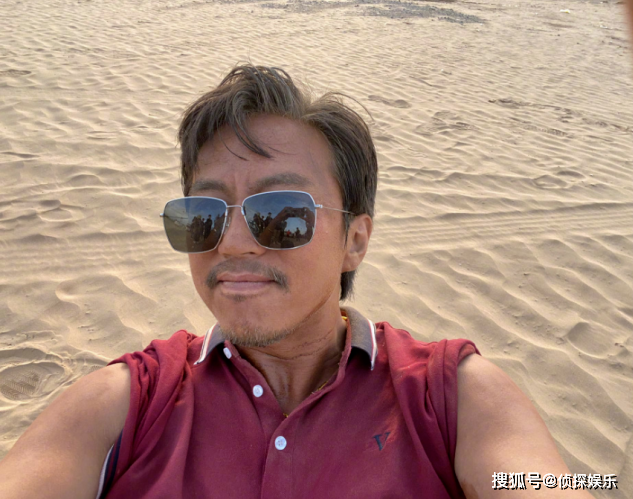 邓三岁!工作室纠正年龄登热搜,邓超怒吼要解