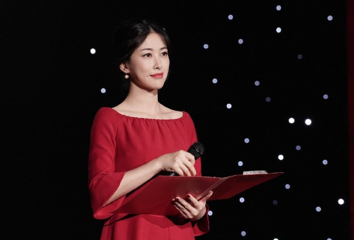 和法拉利副总裁谈恋爱,连续8年入选“全球最美