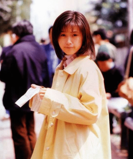 明明是风靡亚洲的天后,为何酒井法子走向“在