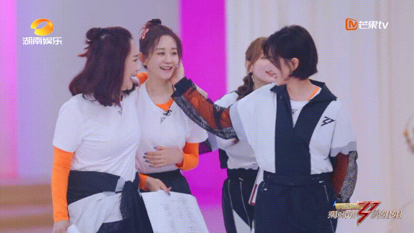 拍还珠被封最丑紫薇,情商低到全网嘲,选秀翻红失